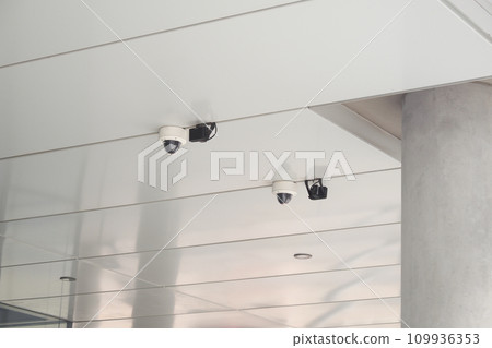 CCTV security camera operating outdoor CCTV security camera operating outdoor 109936353
