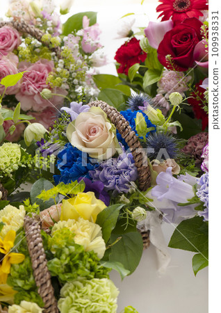 母親節鮮花禮物七彩鮮花 109938331