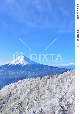 Yamanashi Prefecture, Mt. Fuji in winter Yamanashi Prefecture, Mt. Fuji in winter 109943356