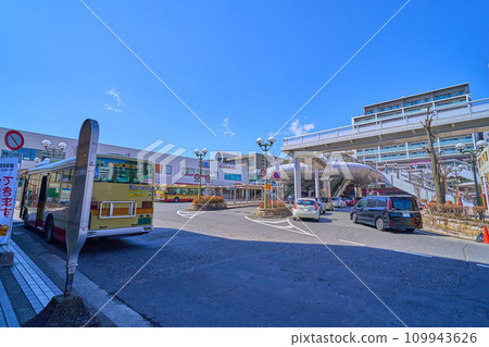 Odakyu Hadano Station north exit rotary in Hadano City, Kanagawa Prefecture Odakyu Hadano Station north exit rotary in Hadano City, Kanagawa Prefecture 109943626