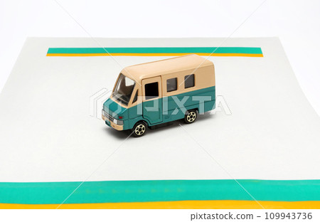 Image of courier service 109943736