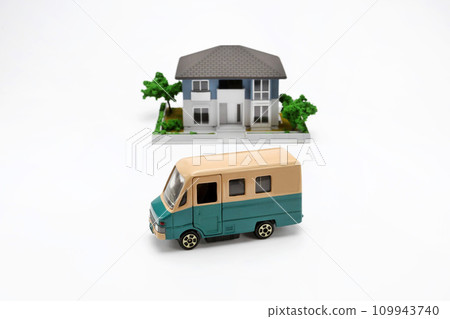 Image of courier service Image of courier service 109943740
