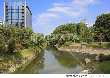 Toyama Toyama City Matsukawa River Waterside 109944982
