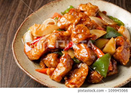 Black vinegar sweet and sour pork Black vinegar sweet and sour pork 109945066