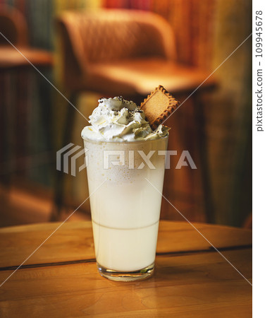 Hot white chocolate 109945678