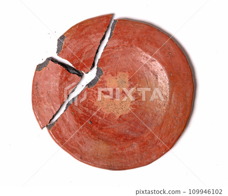 Old brown pottery, isolated on white 109946102