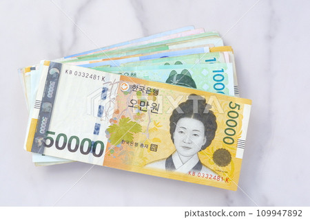 韓國貨幣、韓元紙幣 韓國貨幣、韓元紙幣 109947892