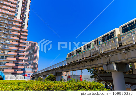 穿越千葉縣佐倉市桉樹之丘的單軌電車 穿越千葉縣佐倉市桉樹之丘的單軌電車 109950383