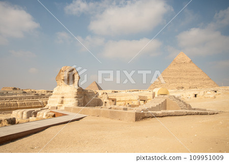 Beautiful scenery of the three great pyramids of Giza in Egypt Beautiful scenery of the three great pyramids of Giza in Egypt 109951009