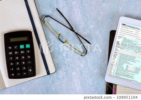 Filing out US Return of Individual Income Tax Form 1040 online during tax period 109951104