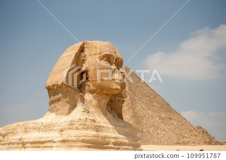 Very beautiful scenery of the Sphinx in the Pyramids of Giza, Egypt Very beautiful scenery of the Sphinx in the Pyramids of Giza, Egypt 109951787