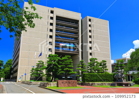 [福井縣] 晴朗的福井縣政府 109952173