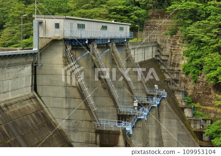 高芝水壩堤壩 109953104