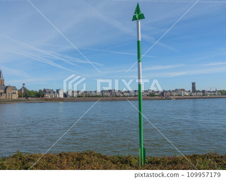 the city of emmerich at the rhine river 109957179