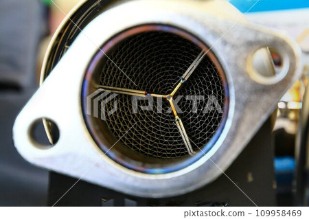 Ternary (metal) catalyst for automobiles Ternary (metal) catalyst for automobiles 109958469