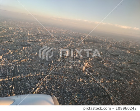 Tokyo seen from an airplane Tokyo seen from an airplane 109960242