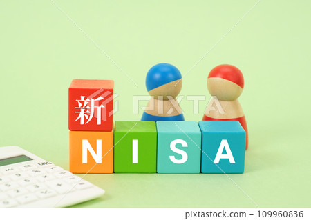 NISA image: Couple preparing for the future with colorful blocks NISA image: Couple preparing for the future with colorful blocks 109960836