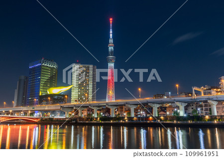 「東京」晴空塔、淺草、隅田川夜景 「東京」晴空塔、淺草、隅田川夜景 109961951