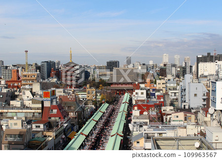 Sensoji Temple and Nakamise-dori 109963567