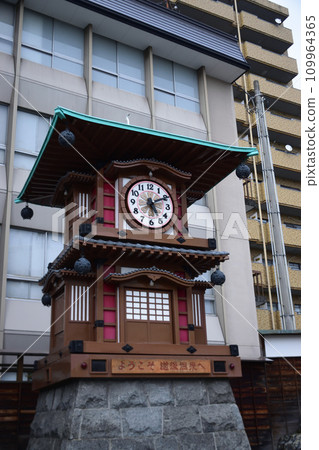 Dogo Onsen Botchan Karakuri Clock Dogo Onsen Botchan Karakuri Clock 109964365