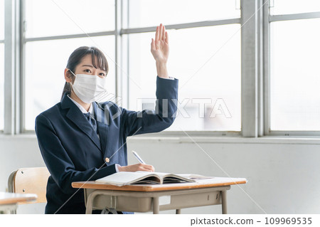 戴口罩上課的高中生、初中生、女高中生 109969535
