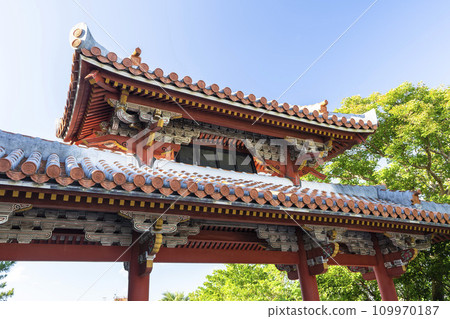 Blue sky and former Shuri Castle Shureimon, Naha City, Okinawa Prefecture 109970187