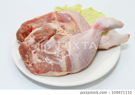 Domestic young chicken thigh with bone (for roast chicken) 109971110