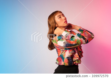 酷酷的女性美女肖像 109972570