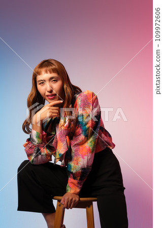 酷酷的女性美女肖像 109972606