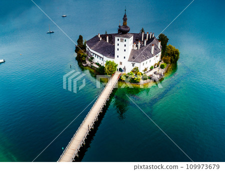Aerial view of Gmunden Schloss lake in Austria 109973679
