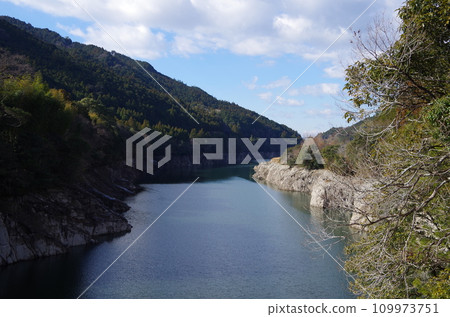 Dam lake of drought 109973751