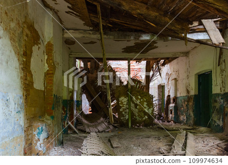 Room in abandoned school building in resettled village of Babchin in exclusion zone of Chernobyl nuclear power plant, Belarus 109974634