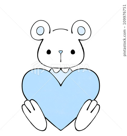 Polar bear with a heart 109976751