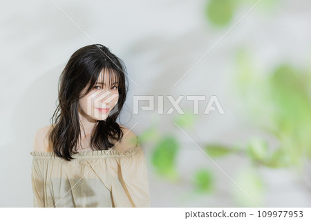 Beauty image 109977953