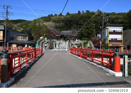 Shuzenji Temple in Autumn, Izu City, Shizuoka Prefecture / Founded by Kobo Daishi, The Tale of Shuzenji, King Yasha, Movie Kabuki, Assassination of Minamoto no Yoriie Shuzenji Temple in Autumn, Izu City, Shizuoka Prefecture / Founded by Kobo Daishi, The Tale of Shuzenji, King Yasha, Movie Kabuki, Assassination of Minamoto no Yoriie 109981919