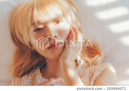 Beauty image of young women Beauty image of young women 109984071