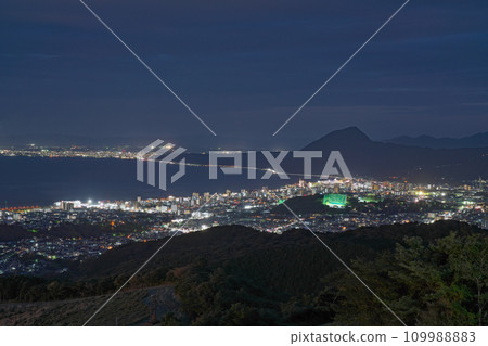 [從十文字原展望台眺望別府市（夜景）] 大分縣別府市野田市池之鶴 109988883