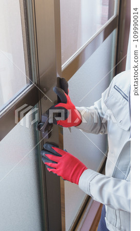 Aluminum sash adjustment/inspection image 109990014