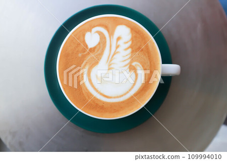 coffee or hot coffee, hot latte coffee with swan latte art 109994010