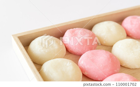 Red and white mochi celebration Red and white mochi celebration 110001702