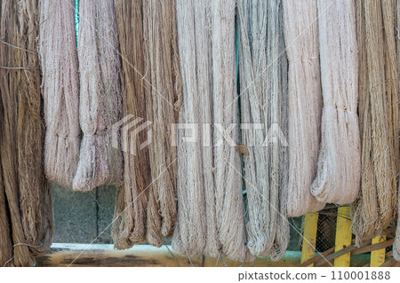 Cotton pile for weaving. 110001888