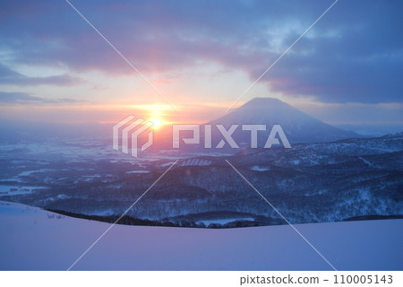 日出雪山登山 日出雪山登山 110005143