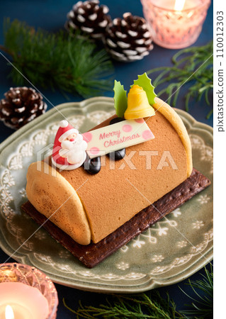 Buche de Noel Christmas cake Buche de Noel Christmas cake 110012303