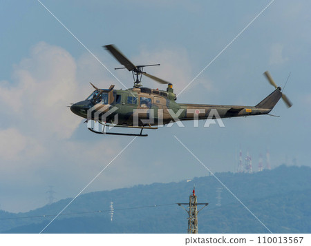 陸上自衛隊直升機飛越姚駐地上空 陸上自衛隊直升機飛越姚駐地上空 110013567