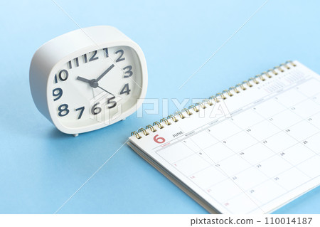 Calendar and clock June 110014187