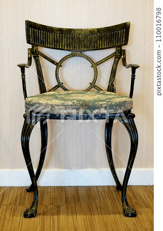 antique decorative chairs at the entrance antique decorative chairs at the entrance 110016798
