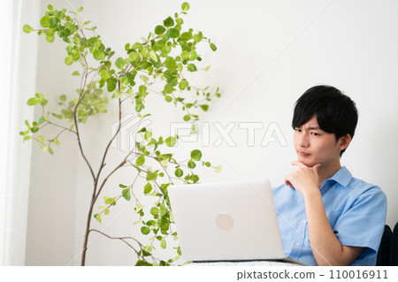 Young man in casual clothes lifestyle image Young man in casual clothes lifestyle image 110016911