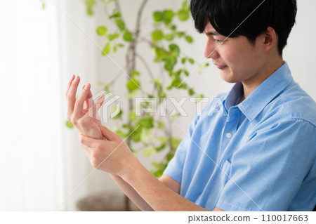 休閒服裝生活風格形象的年輕人 110017663