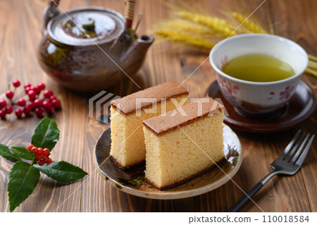 Rich castella made with 100% cage-free eggs 110018584