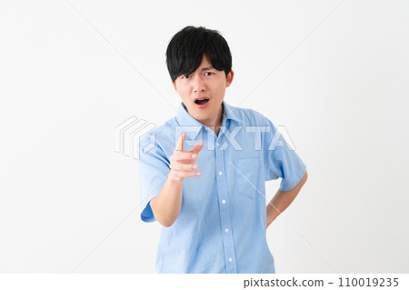 Young man in casual clothes lifestyle image Young man in casual clothes lifestyle image 110019235